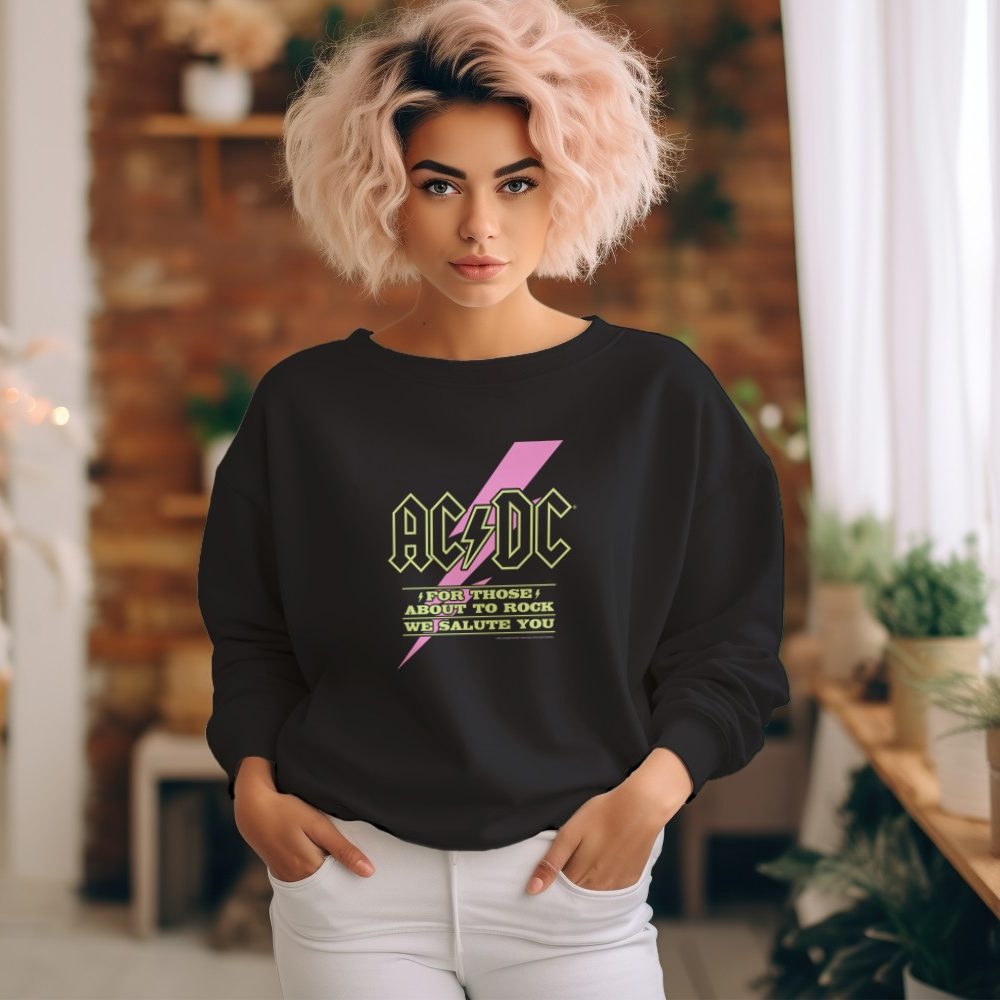 Sweat oversize coton bio Femme ACDC avec un design de ACDC For those About To Rock rose