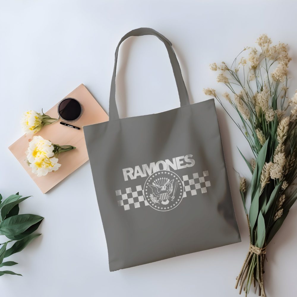 Tote bag coton bio Ramones avec un design de Ramones Hey Ho Lets's Go blanc