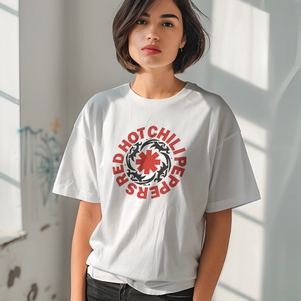 T-shirt oversize coton bio Femme Red Hot Chili Peppers avec un design de RHCP Tribal