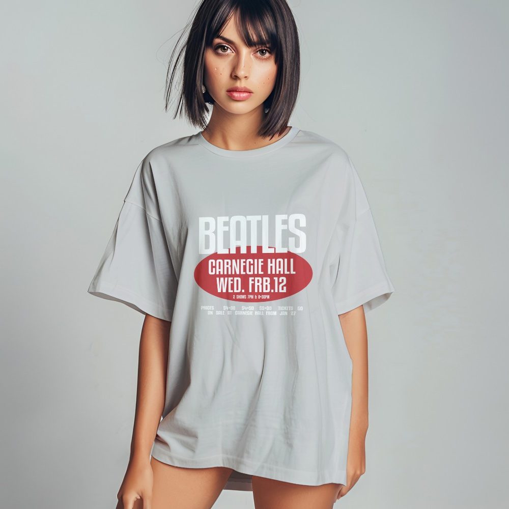T-shirt oversize coton bio Femme The Beatles avec un design de The Beatles Carnegie Hall rouge