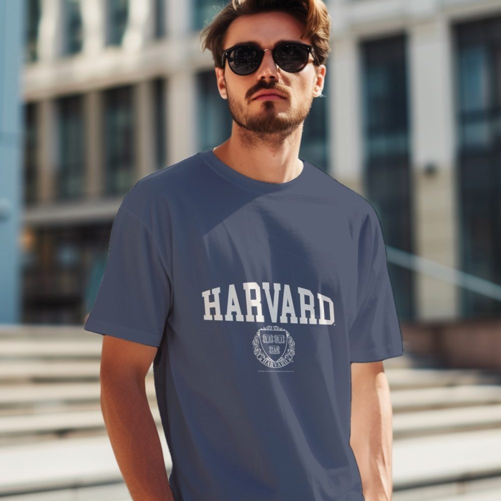 T-shirt Homme Harvard avec un design de Harvard Écusson crème