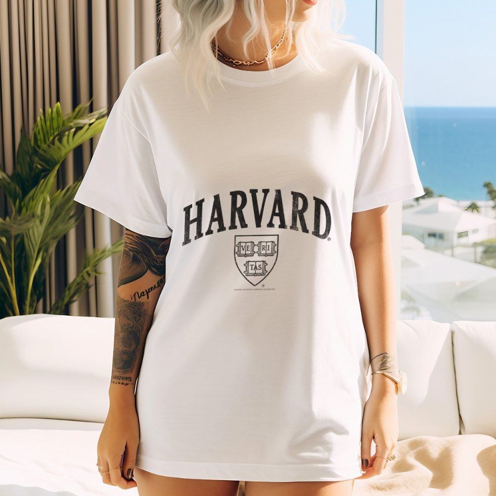 T-shirt oversize coton bio Femme Harvard avec un design de Harvard Arc Écusson Used Contour noir