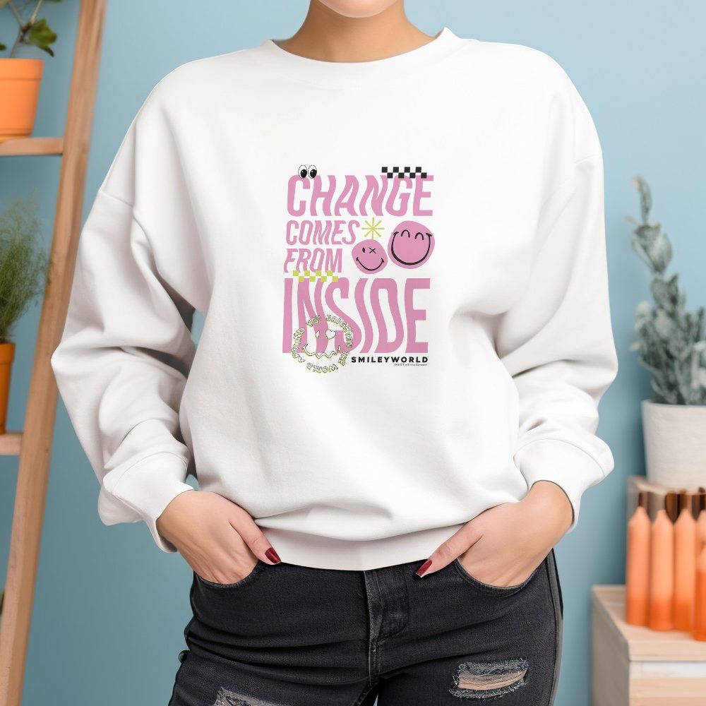 Sweat oversize coton bio Femme Smiley World avec un design de Smiley World Chance Comes From Inside noir