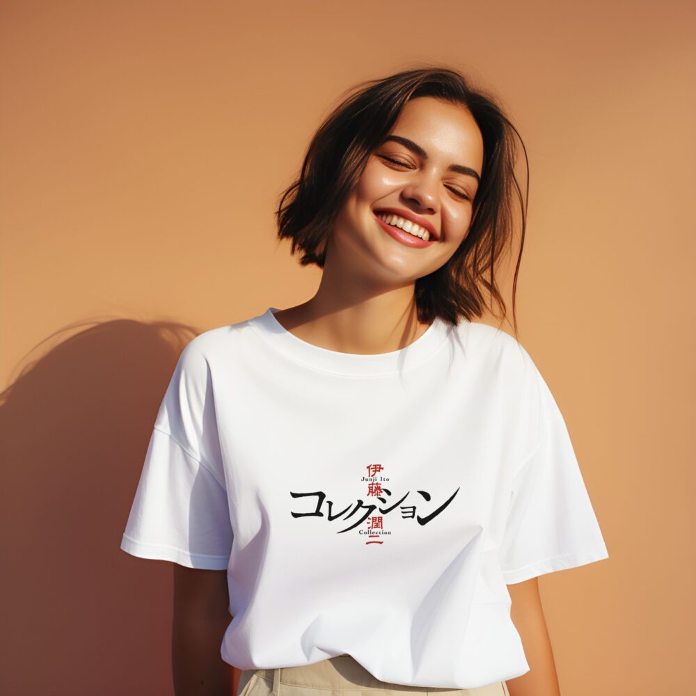 T-shirt oversize coton bio Femme Junji Ito Collection avec un design de Junji Ito Collection Logo