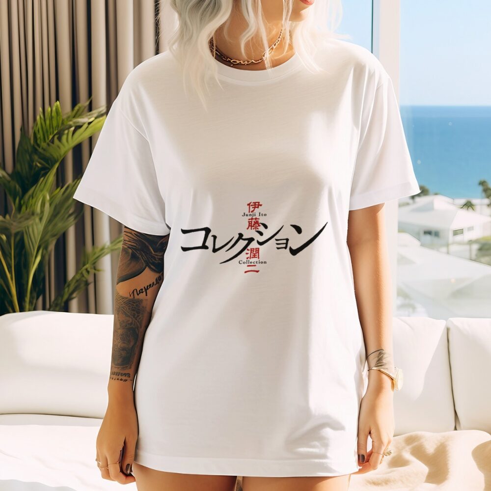 T-shirt oversize coton bio Femme Junji Ito Collection avec un design de Junji Ito Collection Logo