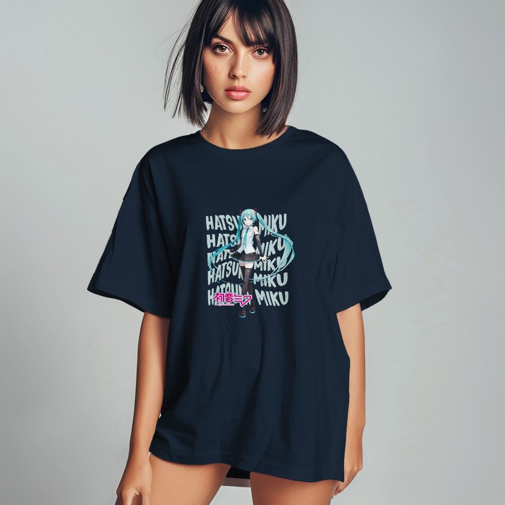 T-shirt oversize coton bio Femme Hatsune Miku avec un design de Hatsune Miku Text