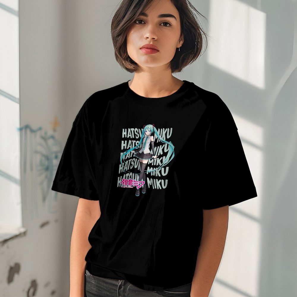 T-shirt oversize coton bio Femme Hatsune Miku avec un design de Hatsune Miku Text