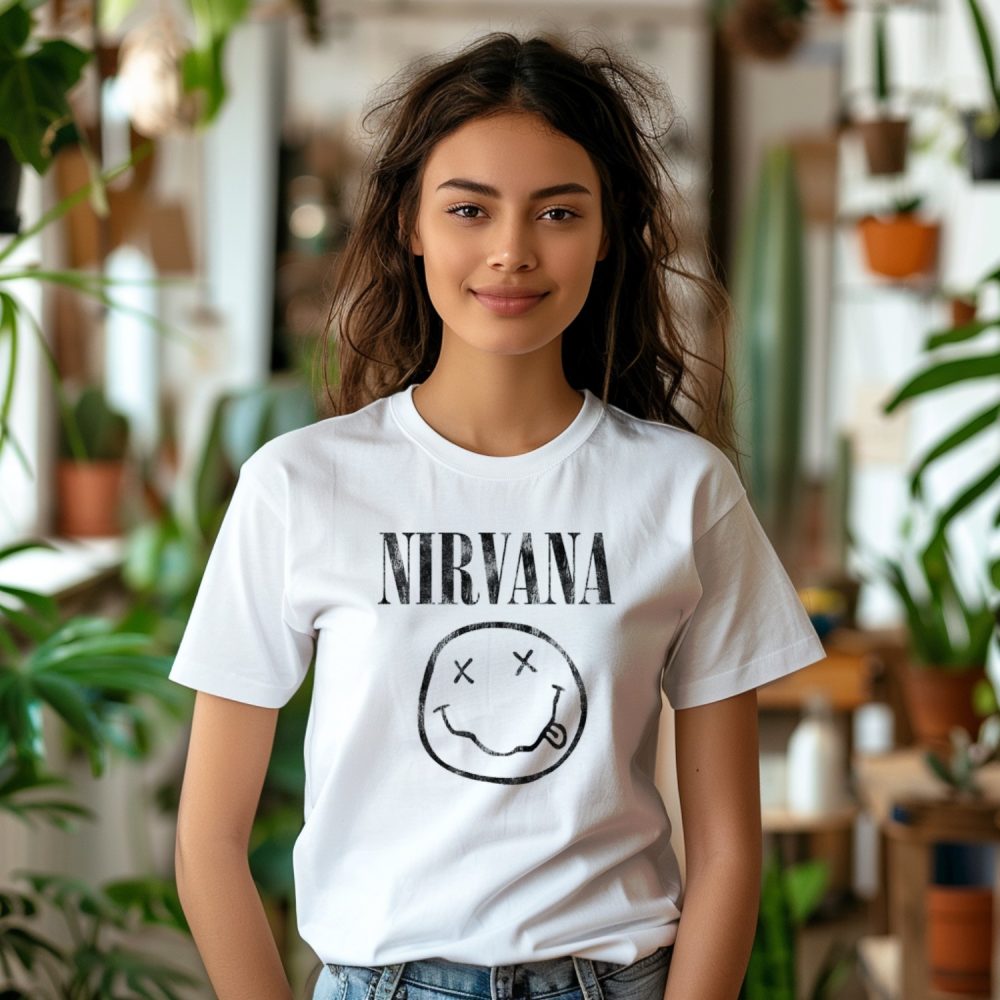 T-shirt Femme Nirvana avec un design de Nirvana Smiley noir