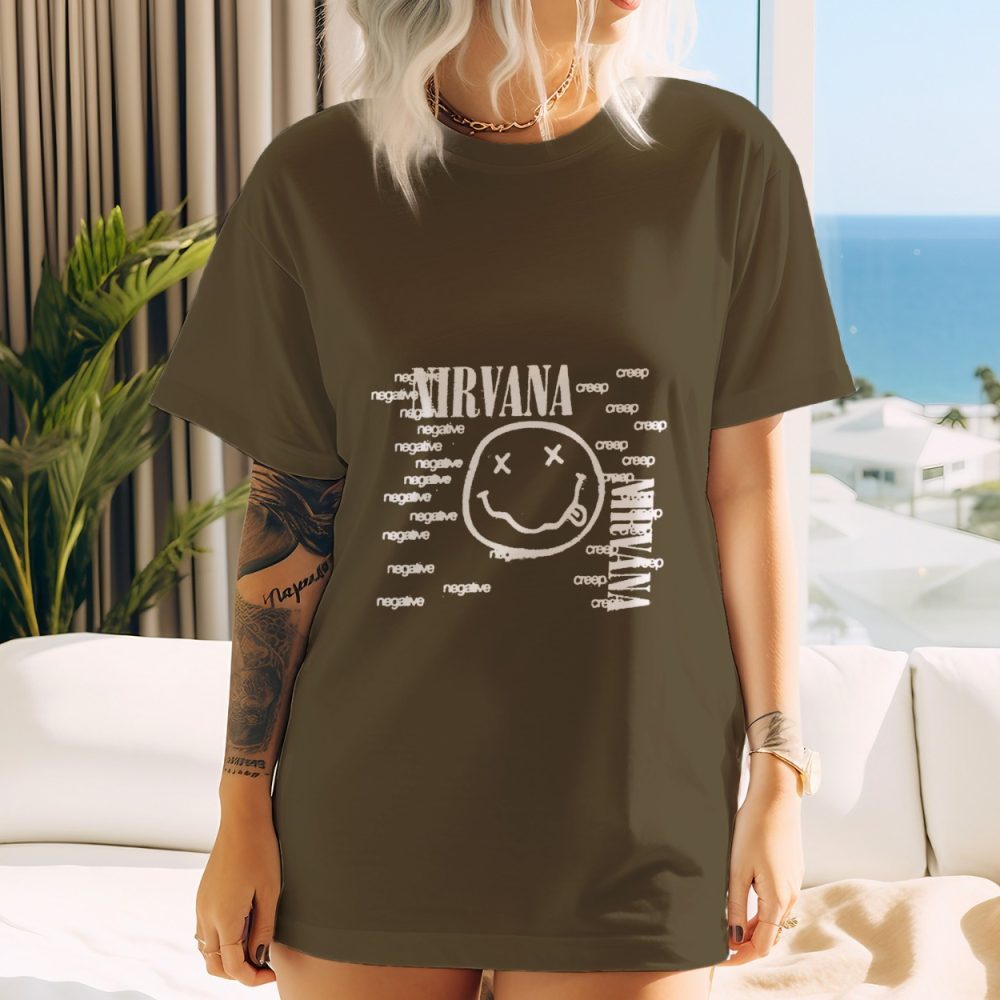 T-shirt oversize coton bio Femme Nirvana avec un design de Nirvana Negative Creep blanc