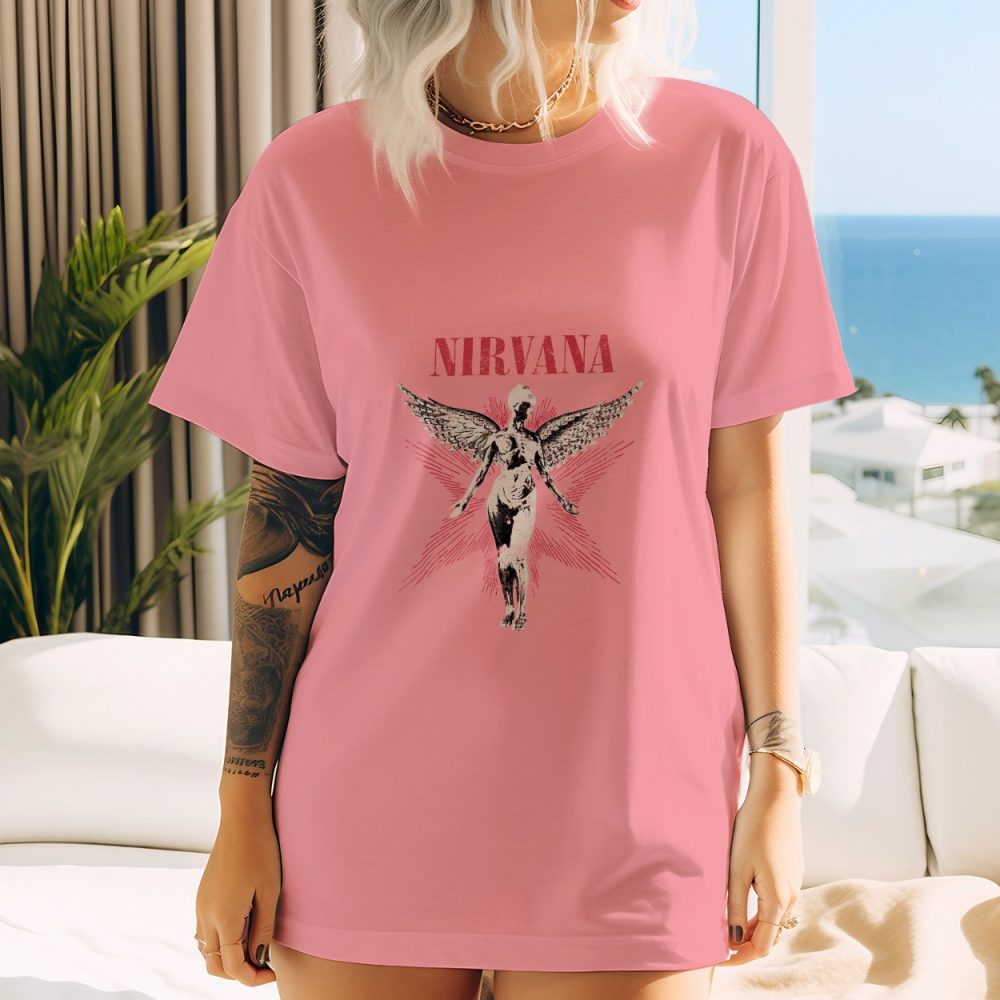 T-shirt oversize coton bio Femme Nirvana avec un design de Nirvana In Utero rouge