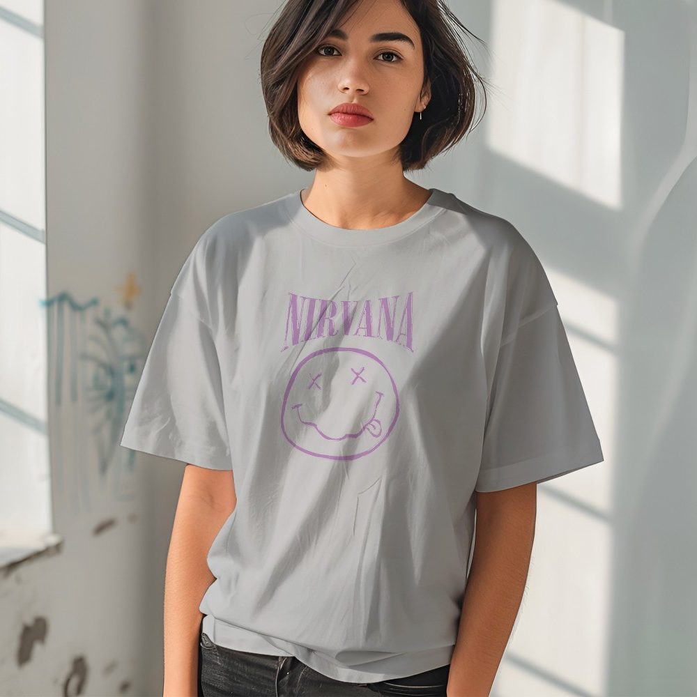 T-shirt oversize coton bio Femme Nirvana avec un design de Nirvana Smiley Artwork mauve