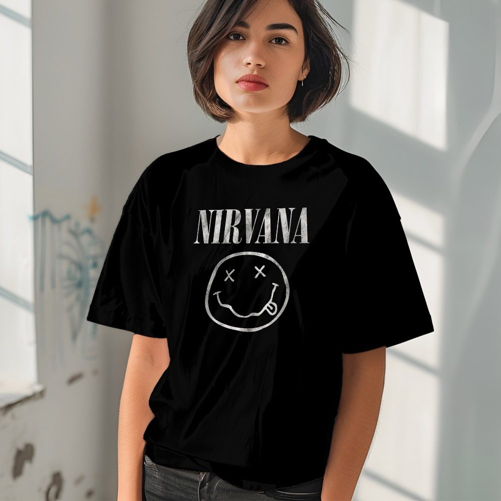 T-shirt oversize coton bio Femme Nirvana avec un design de Nirvana Smiley blanc