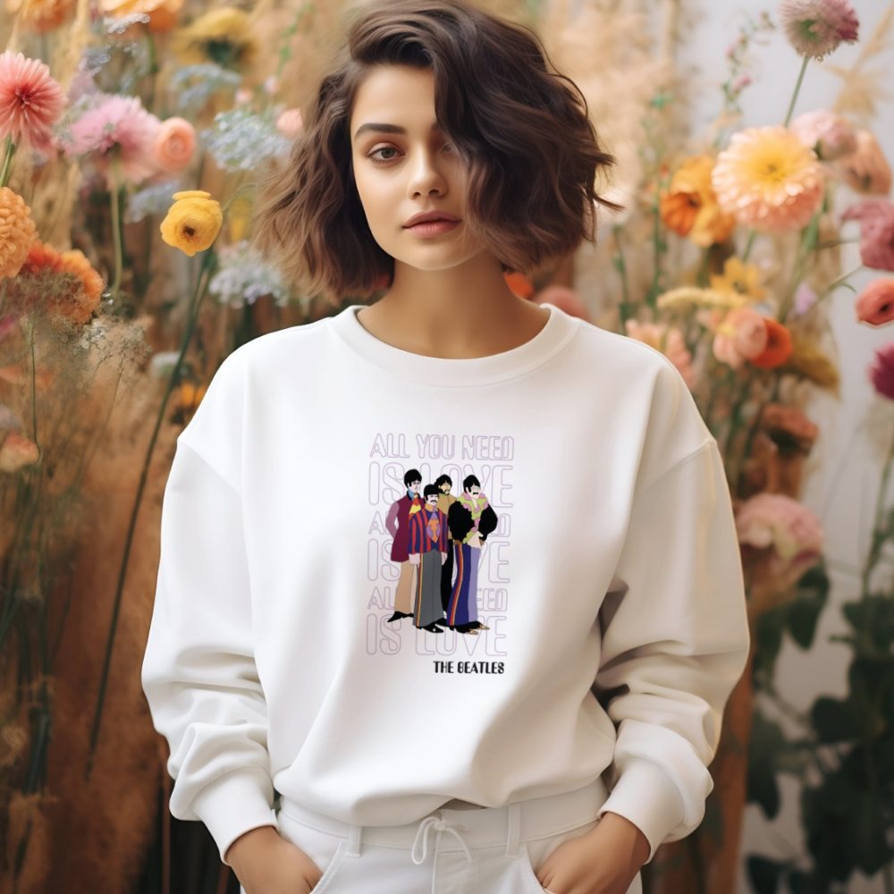 Sweat oversize coton bio Femme The Beatles avec un design de The Beatles All You Need Is Love Lines