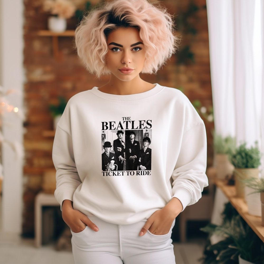 Sweat oversize coton bio Femme The Beatles avec un design de The Beatles Ticket To Ride noir