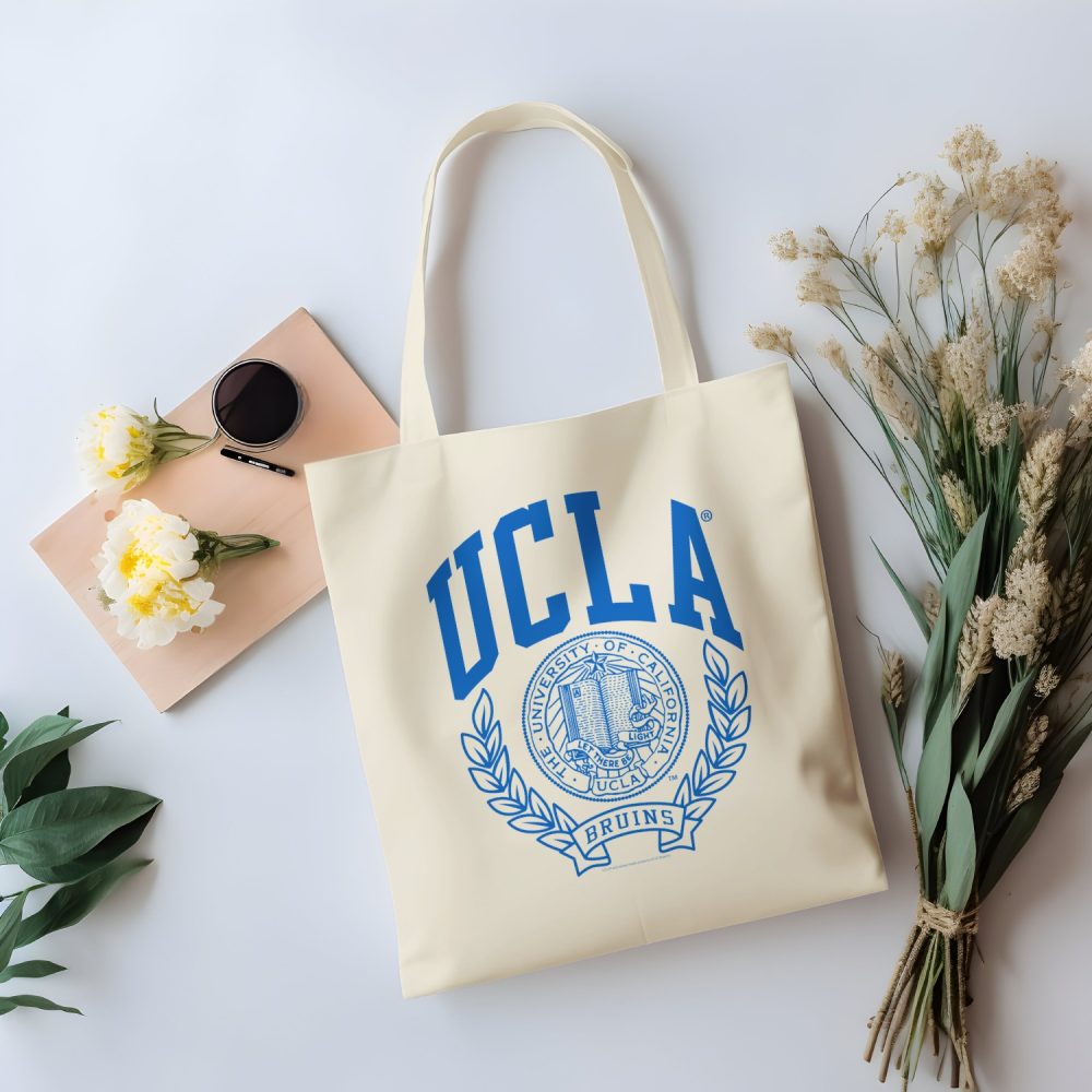 Tote bag coton bio UCLA avec un design de UCLA Écusson bleu
