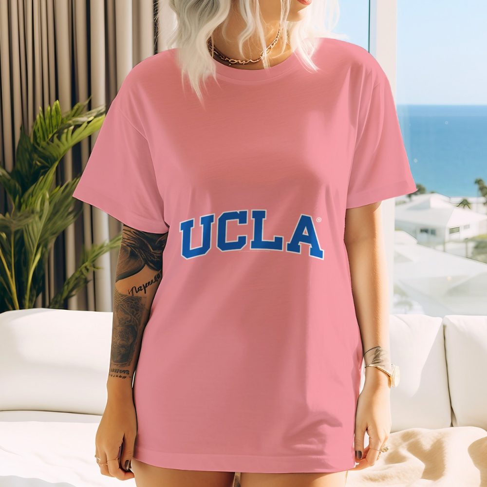 T-shirt oversize coton bio Femme UCLA avec un design de UCLA Arc bleu contour blanc