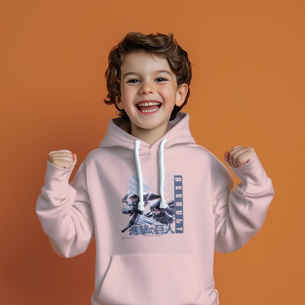 Pull à capuche Enfant Attack On Titan avec un design de Attack On Titan Assault noir