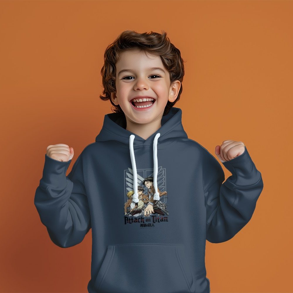 Pull à capuche Enfant Attack On Titan avec un design de Attack On Titan Group noir