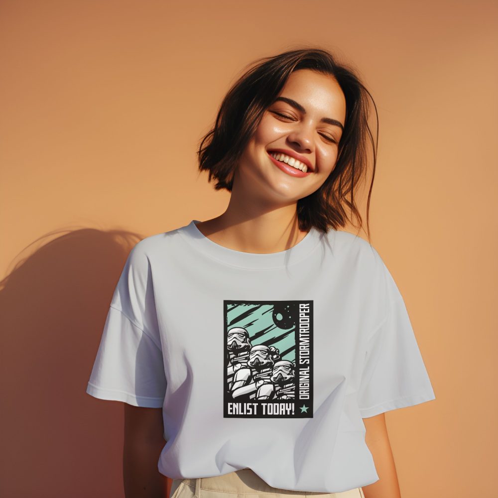 T-shirt oversize coton bio Femme Original Stormtrooper avec un design de Original Stormtrooper Enlist Today!
