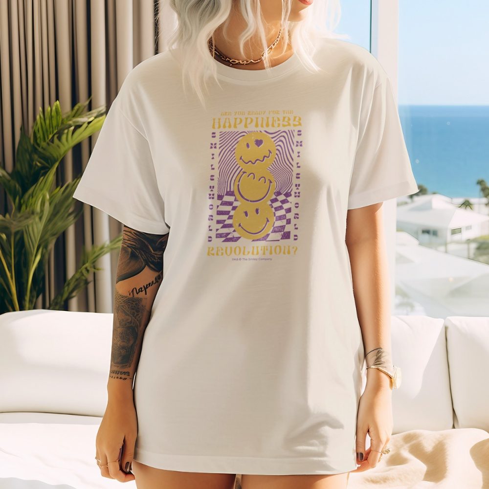 T-shirt oversize coton bio femme Smiley World avec un design de Smiley World Happiness Revolution