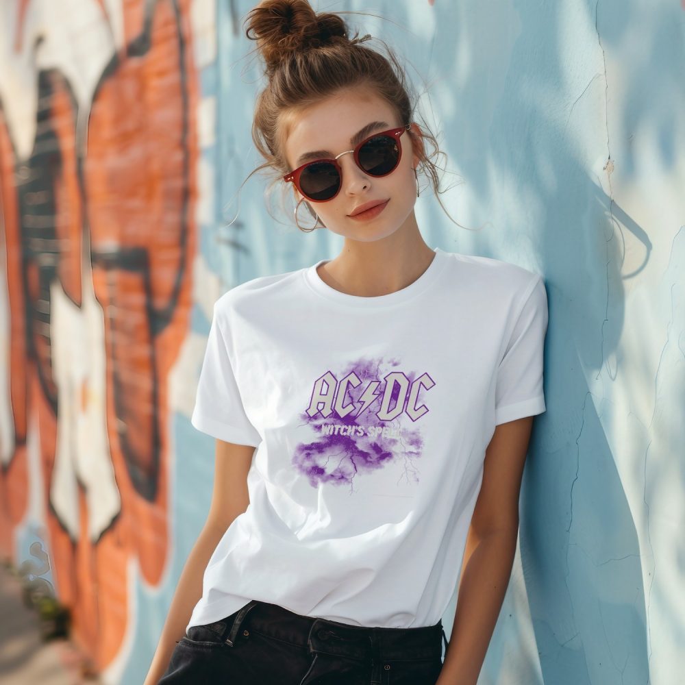 T-shirt femme ACDC avec un design de ACDC Witch's Spell