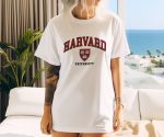 T-shirt bio oversize Femme Harvard avec un design de Harvard Arc Écusson University noir