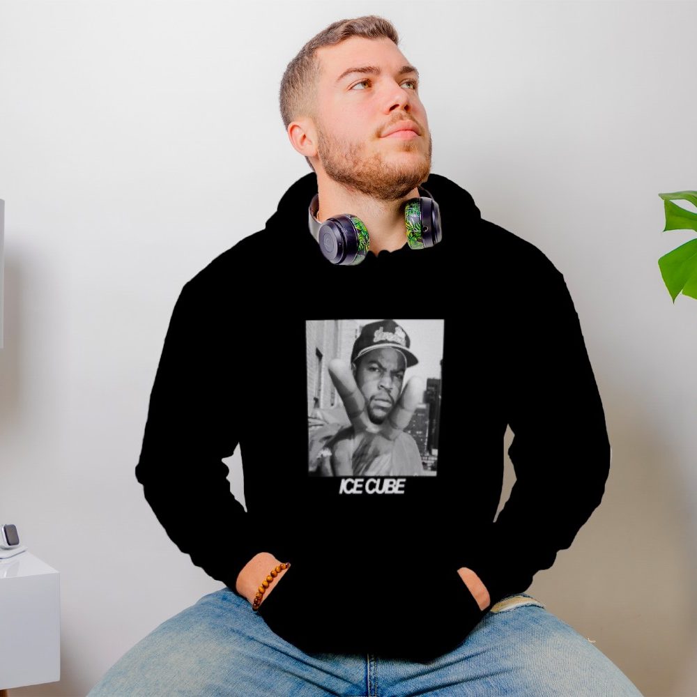 Sweat-shirt à capuche homme Ice Cube avec un design de Ice Cube Peace n&b