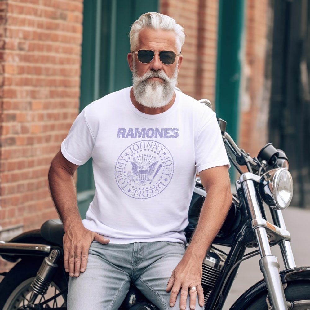 T-shirt homme Ramones avec un design de Ramones Names lilas