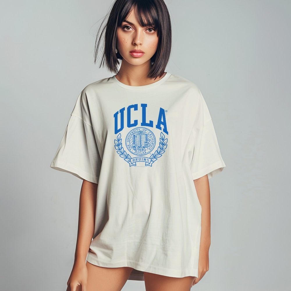 T-shirt bio oversize Femme UCLA avec un design de UCLA Écusson bleu