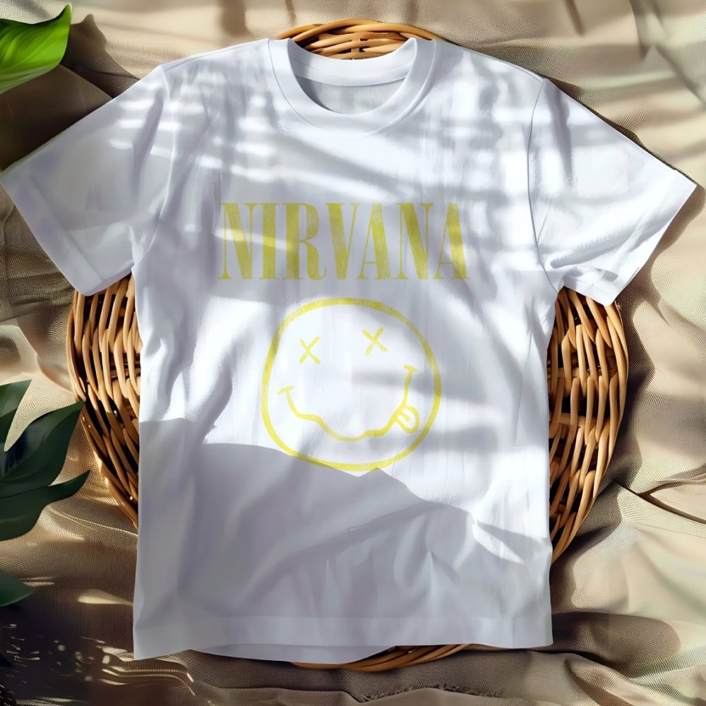 T-shirt femme Nirvana avec un design de Nirvana Smiley jaune