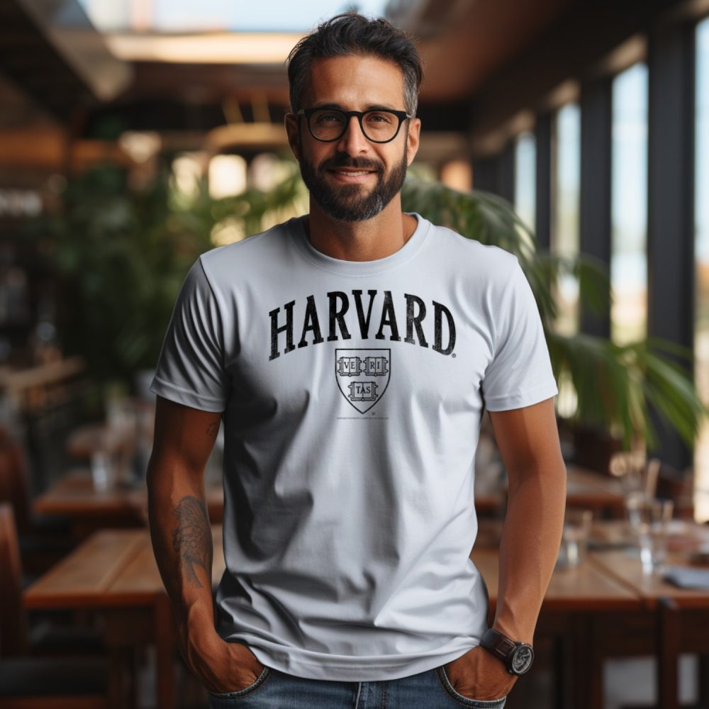T-shirt Homme Harvard avec un design de Harvard Arc Écusson Used Contour noir