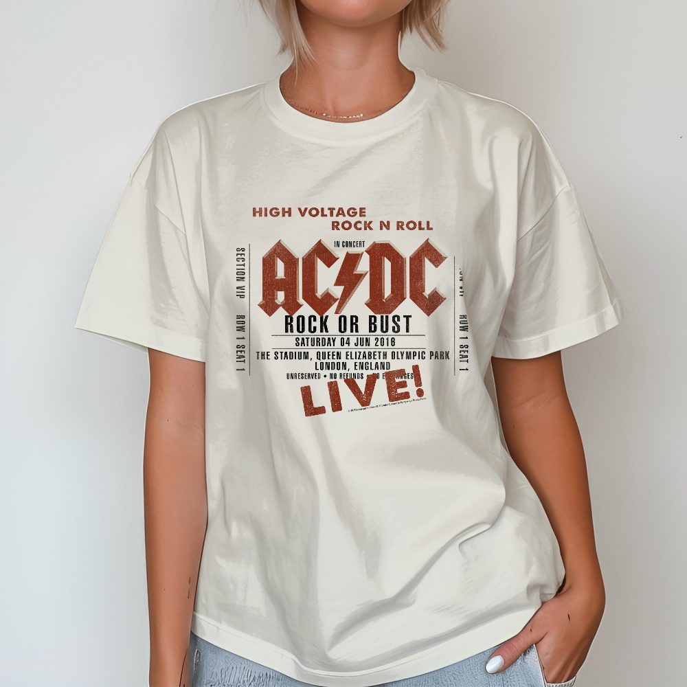 T-shirt oversize coton bio femme ACDC avec un design de ACDC Rock or Bust
