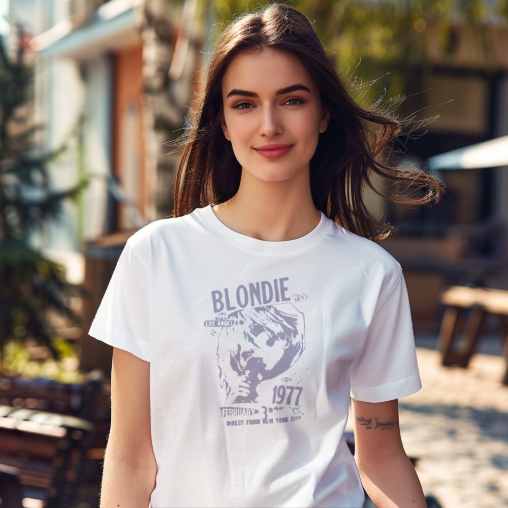 T-shirt Femme Blondie avec un design de Blondie 1977 lilas
