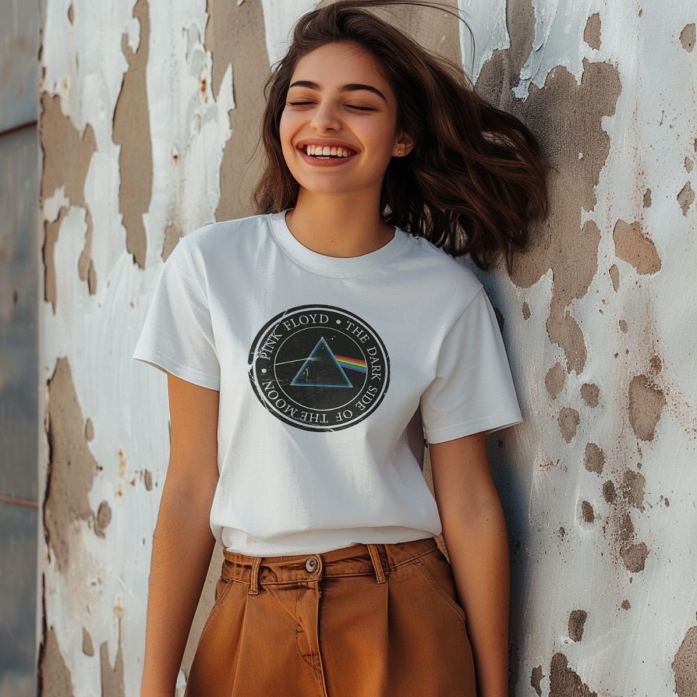T-shirt femme Pink Floyd avec un design de Pink Floyd Triangle couleurs