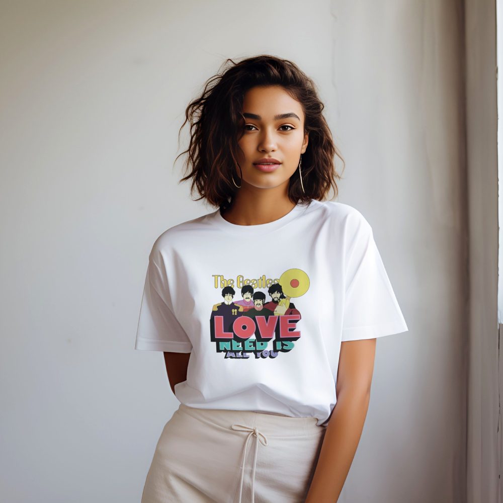 T-shirt oversize coton bio Femme The Beatles avec un design de The Beatles All You Need Is Love