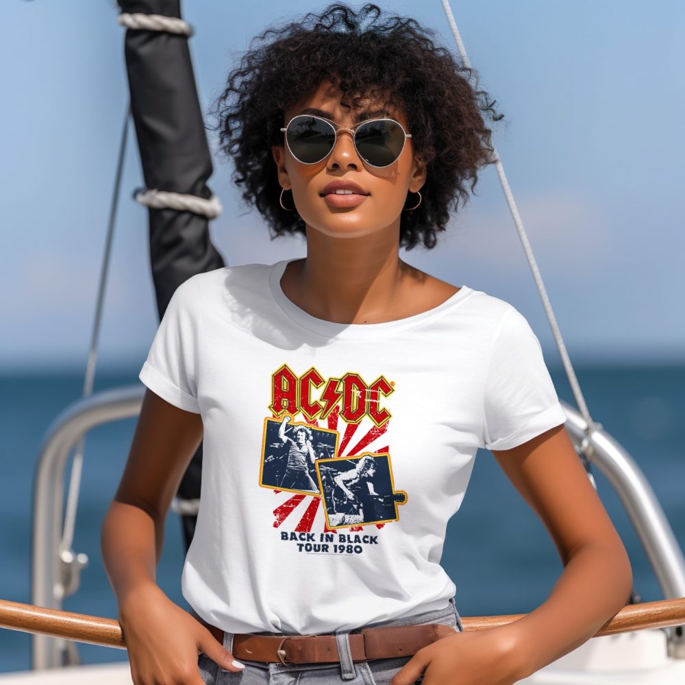 T-shirt femme ACDC avec un design de ACDC Back in Black