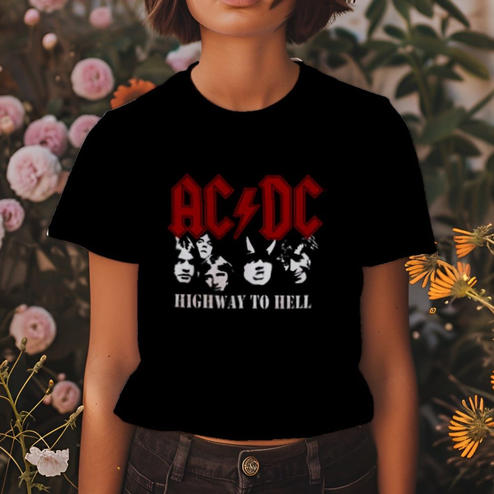 T-shirt femme ACDC avec un design de ACDC Highway to Hell blanc