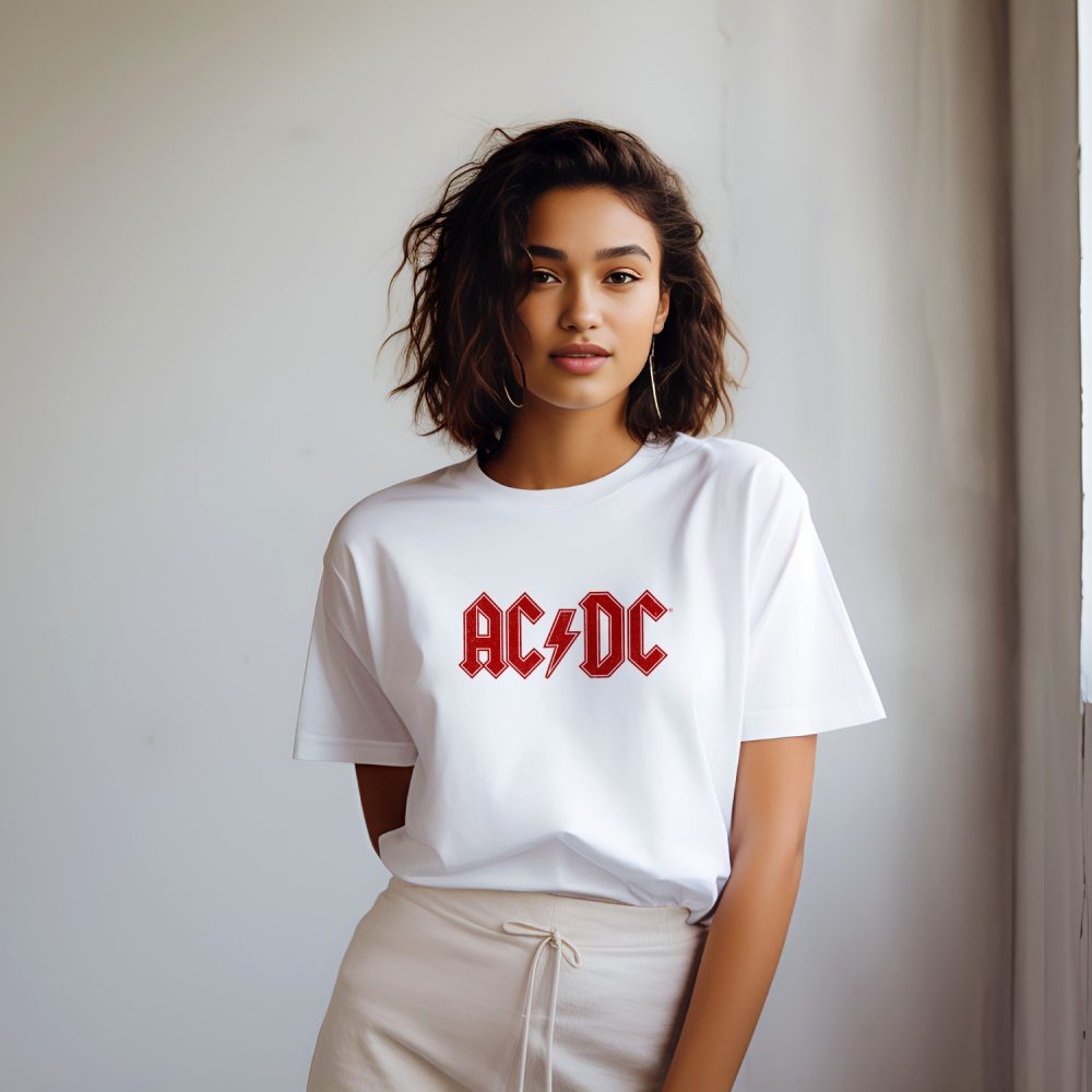 T-shirt bio oversize Femme ACDC avec un design de ACDC Highway to Hell