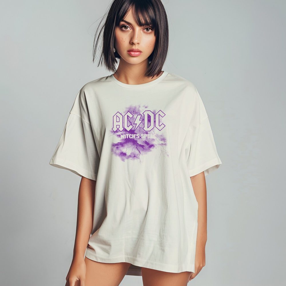T-shirt oversize coton bio femme ACDC avec un design de ACDC Witch's Spell
