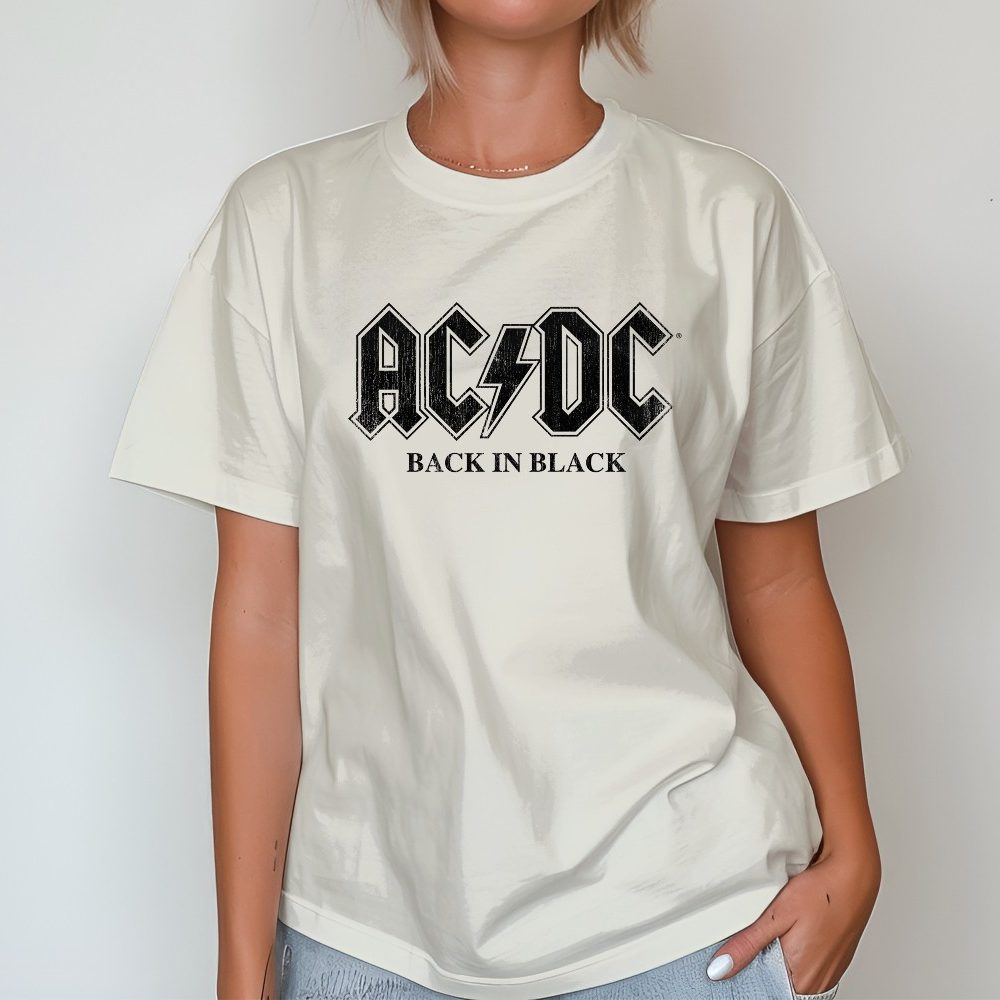 T-shirt oversize coton bio femme ACDC avec un design de ACDC Back in Black noir