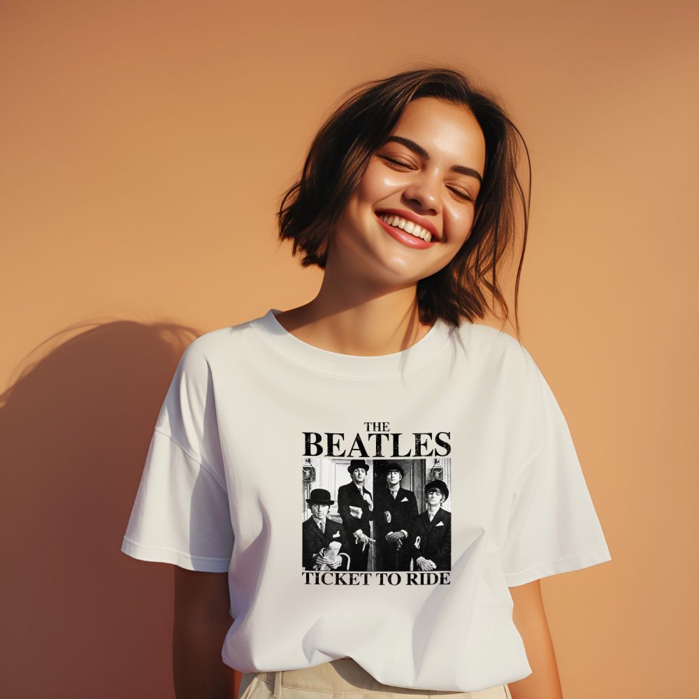 T-shirt bio oversize Femme The Beatles avec un design de The Beatles Ticket To Ride noir