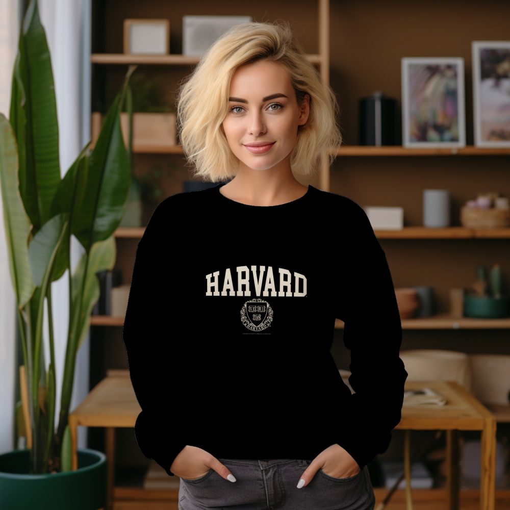 Sweat oversize coton bio Femme Harvard avec un design de Harvard Écusson crème