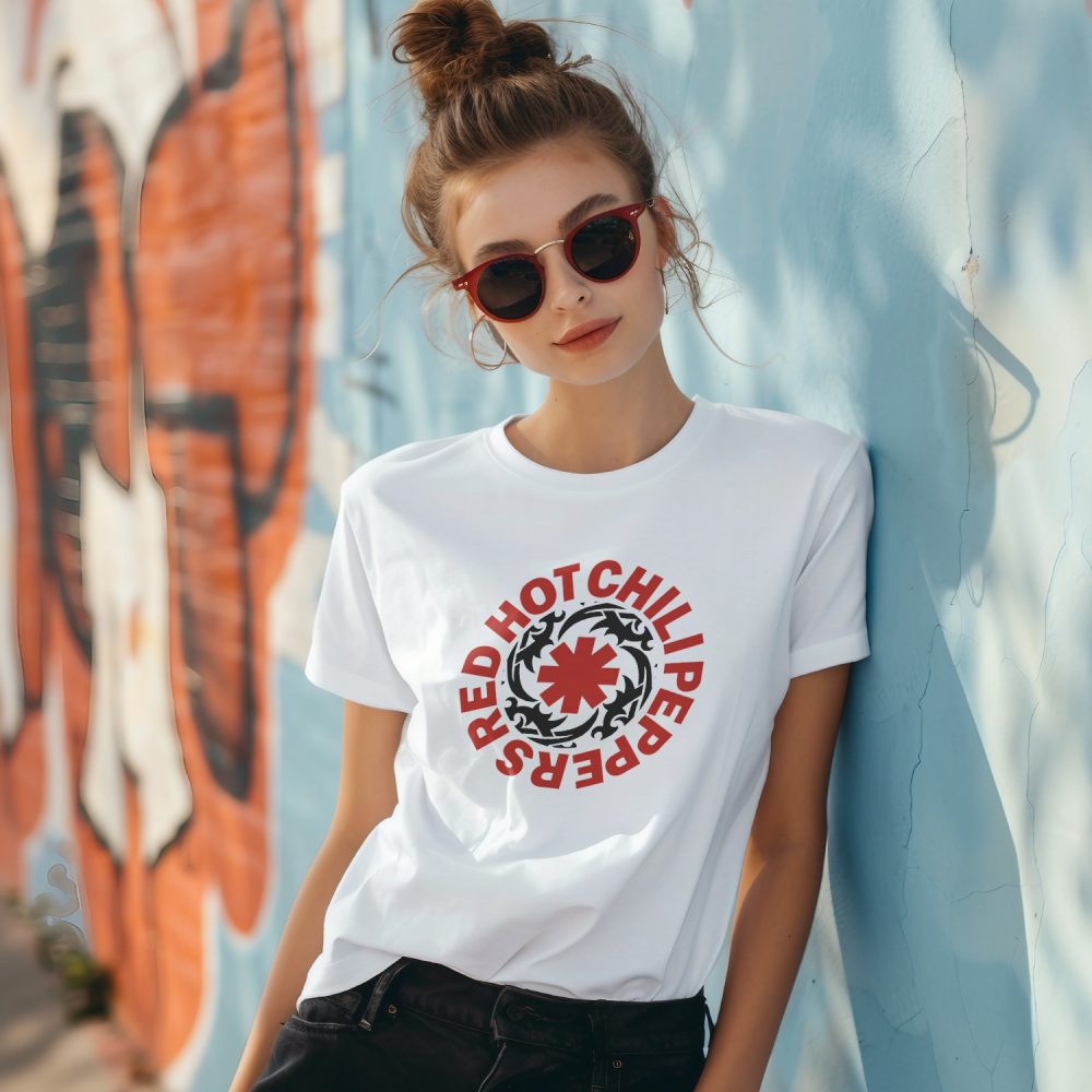 T-shirt Femme Red Hot Chili Peppers avec un design de RHCP Tribal
