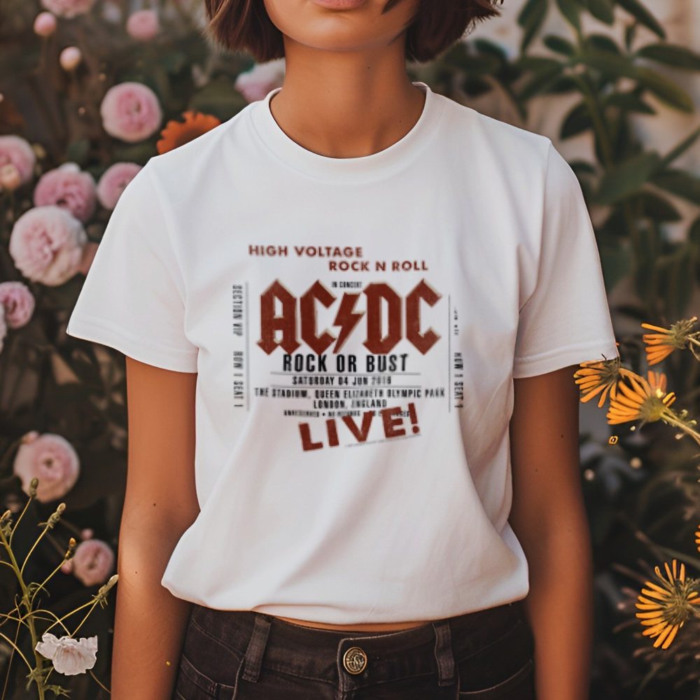 T-shirt femme ACDC avec un design de ACDC Rock or Bust