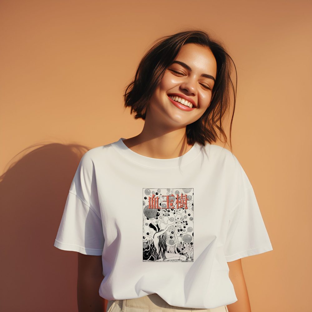 T-shirt bio oversize Femme Junji Ito Collection avec un design de Junji Ito Collection Bubbles