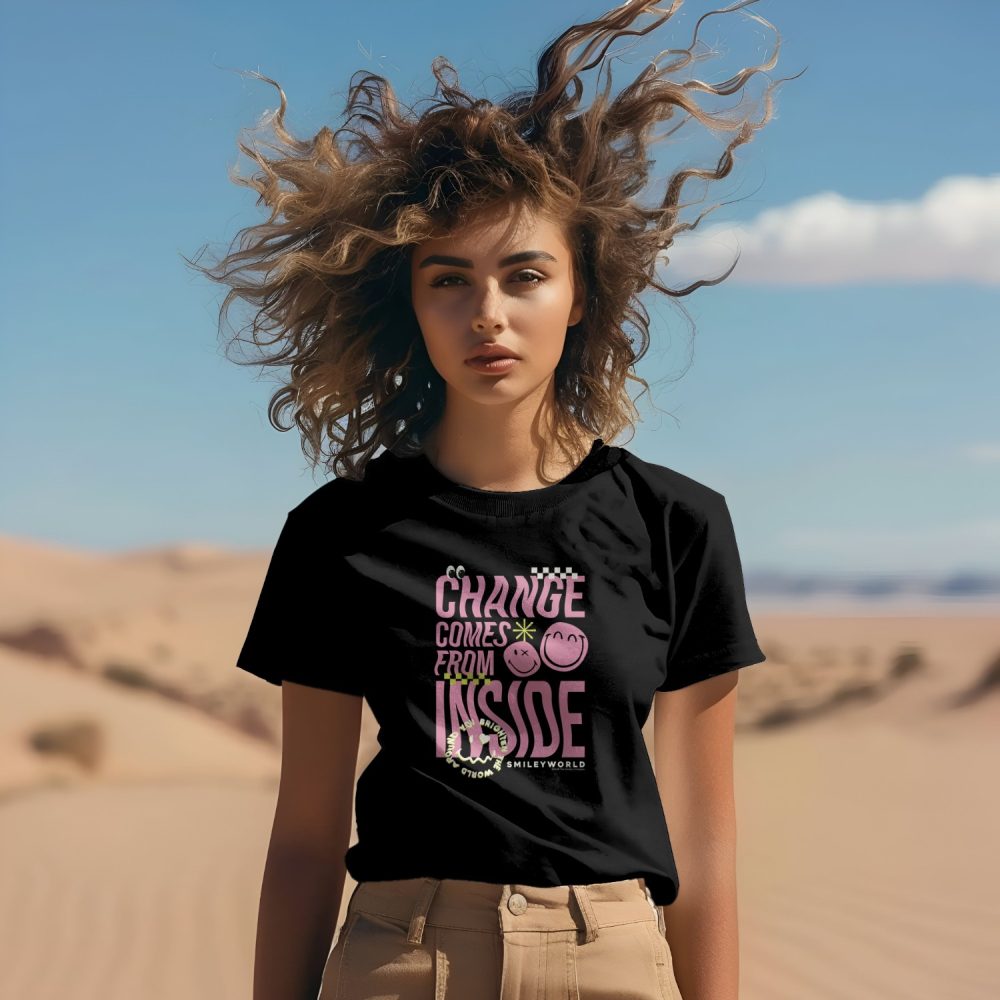 T-shirt femme Smiley World avec un design de Smiley World Chance Comes From Inside blanc