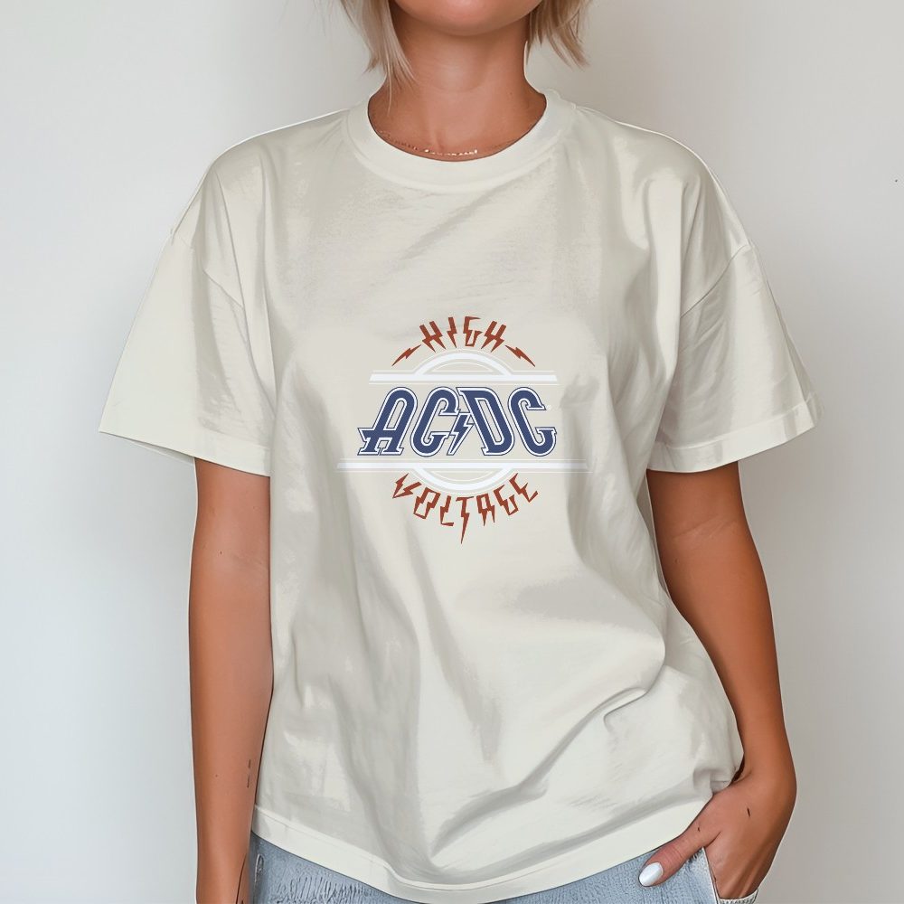T-shirt oversize coton bio femme ACDC avec un design de ACDC High Voltage