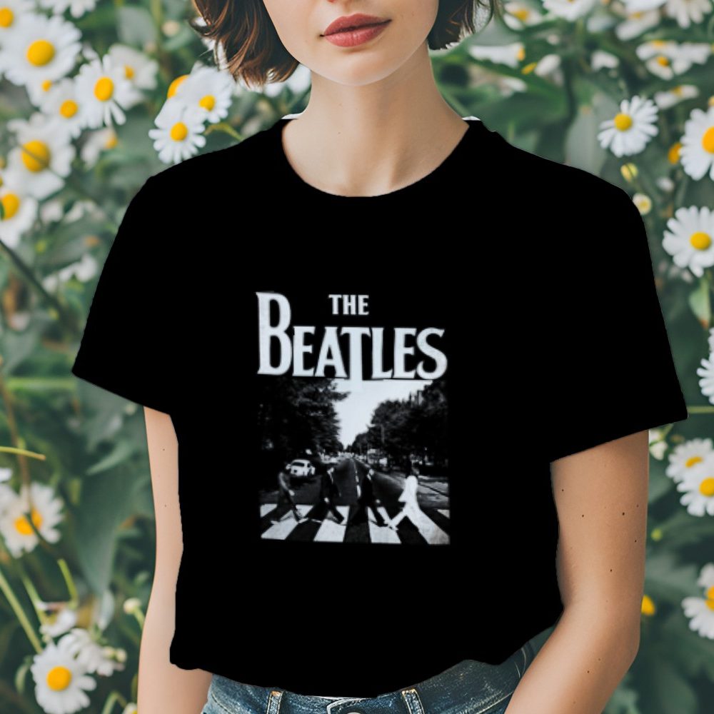 T-shirt Femme The Beatles avec un design de The Beatles Crossing Road blanc
