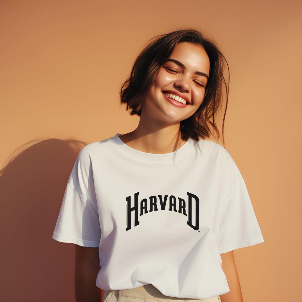 T-shirt bio oversize Femme Harvard avec un design de Harvard Arc noir