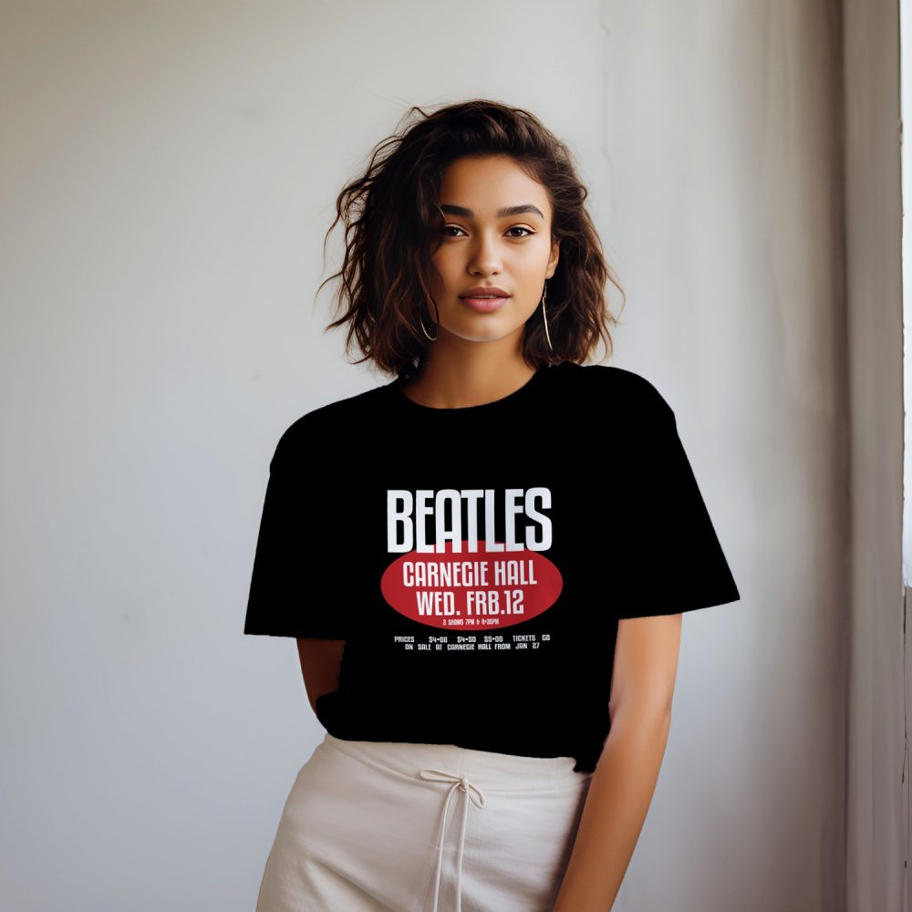 T-shirt oversize coton bio Femme The Beatles avec un design de The Beatles Carnegie Hall rouge